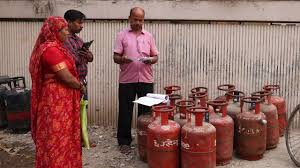 LPG కొరతపై కేంద్రం కీలక ప్రకటన ….